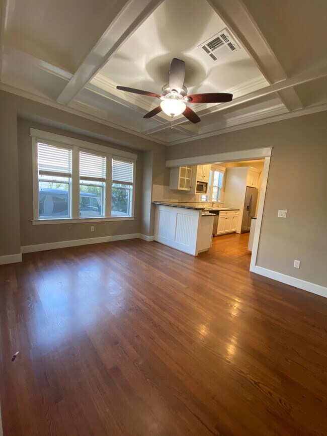 Building Photo - 4636 La Mirada Ave
