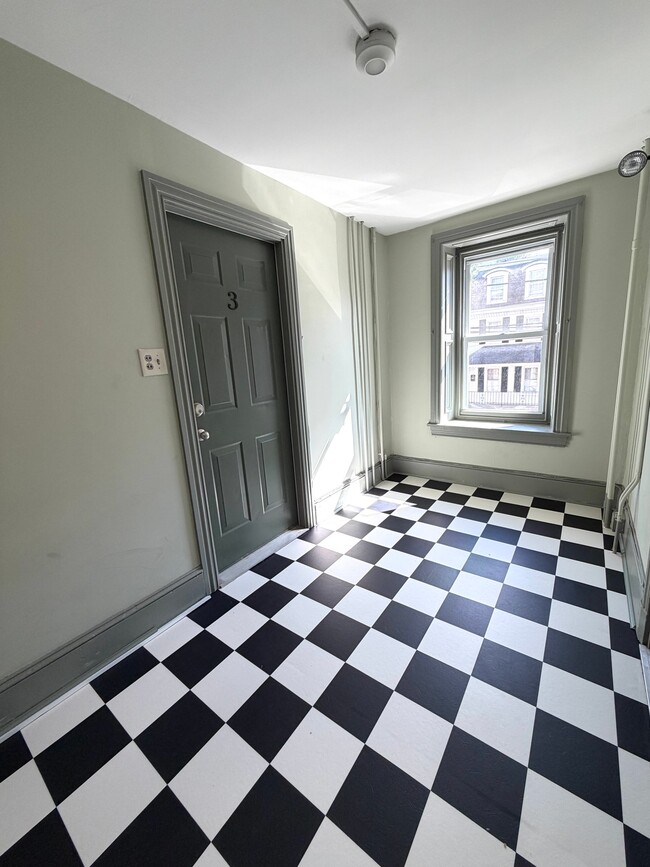 Photo - 49 N Main St (Spring City, PA) Apartment