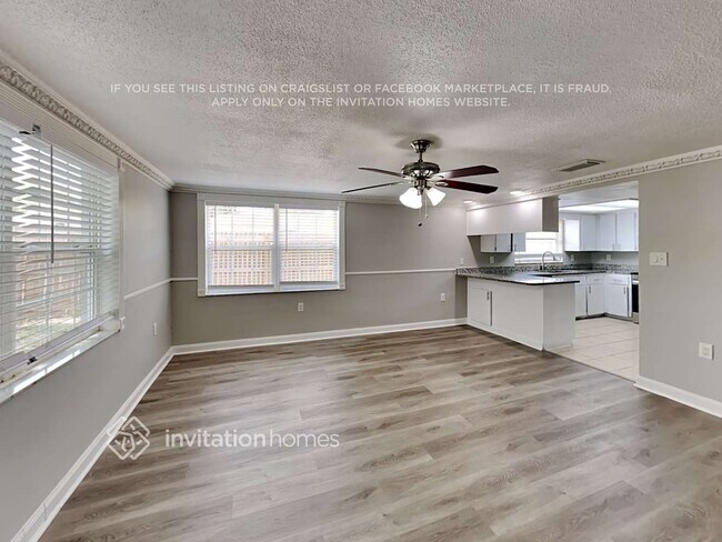Foto del edificio - 9006 Prosperity Ln