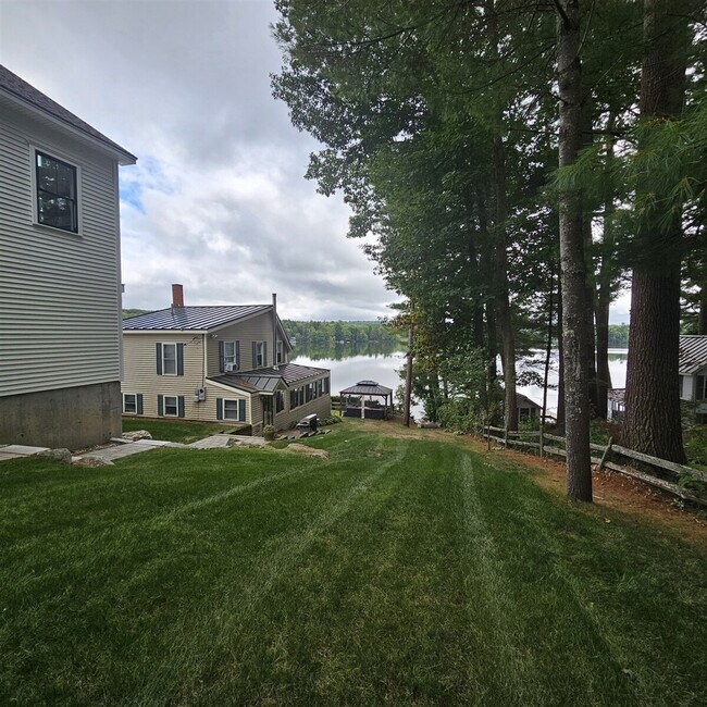 Foto del edificio - 104 Woods Grove Ln