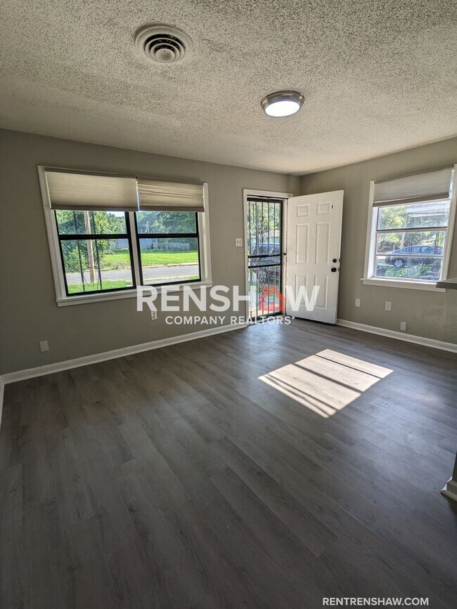 Foto del edificio - Holiday Special - Free January Rent with a...