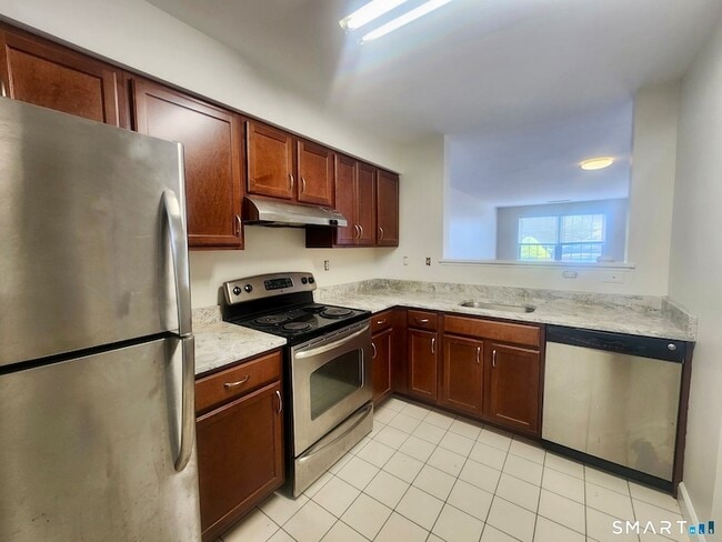 Building Photo - 49 Fairgate Dr