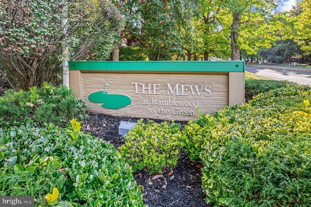 Foto principal - 505B Cypress Point Cir