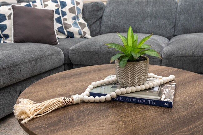 Foto del edificio - 279 Navigators Dr