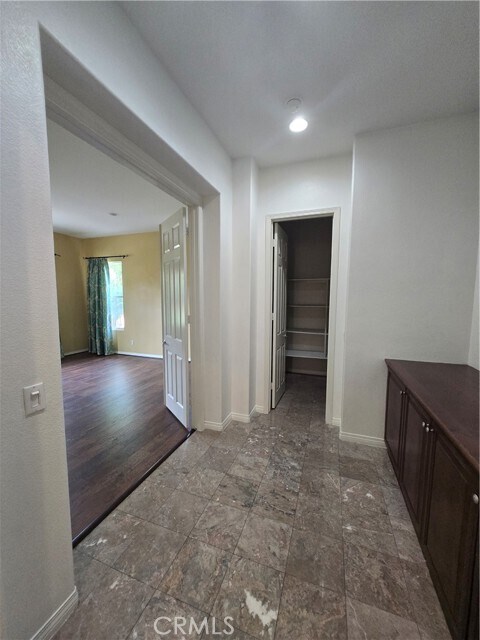 Foto del edificio - 16231 Yarmouth Cir