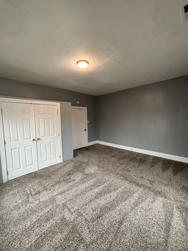 Foto del edificio - 2337 E 5th Ave