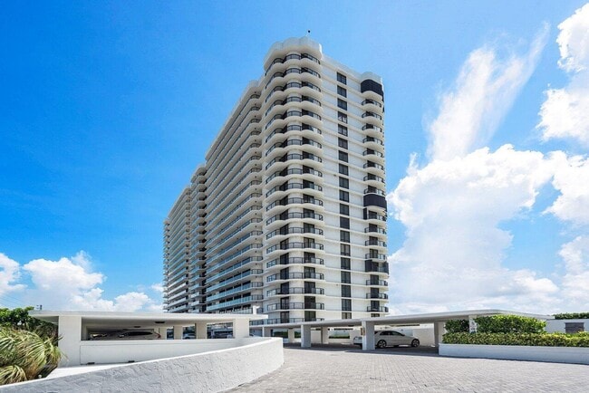 Building Photo - 250 S Ocean Blvd