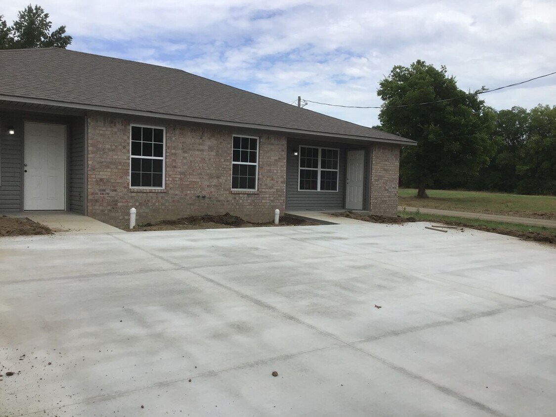 314 COLE STREET DUPLEX Apartment for Rent in Mansfield, AR