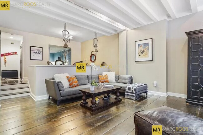 Foto del edificio - 48 Beacon St