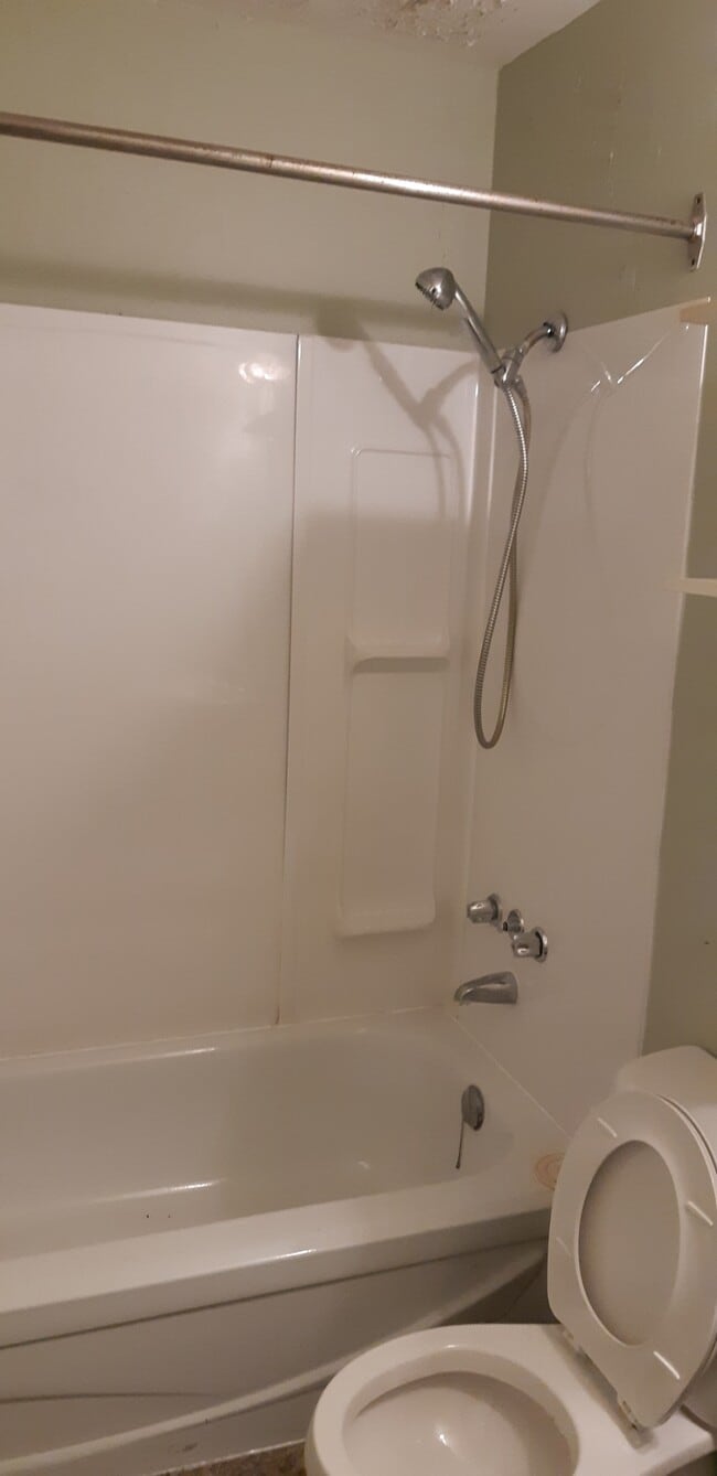 Building Photo - 32 Washburn St