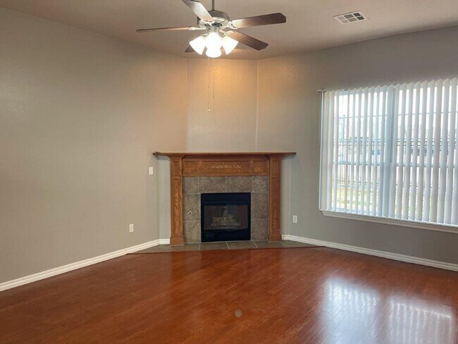 Building Photo - All brand new inside! Beautiful flooring w...
