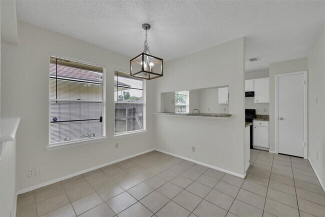 Foto del edificio - 23522 Pebworth Pl