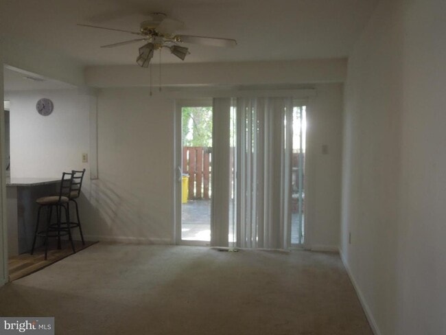 Building Photo - 1738 Farmington Ct