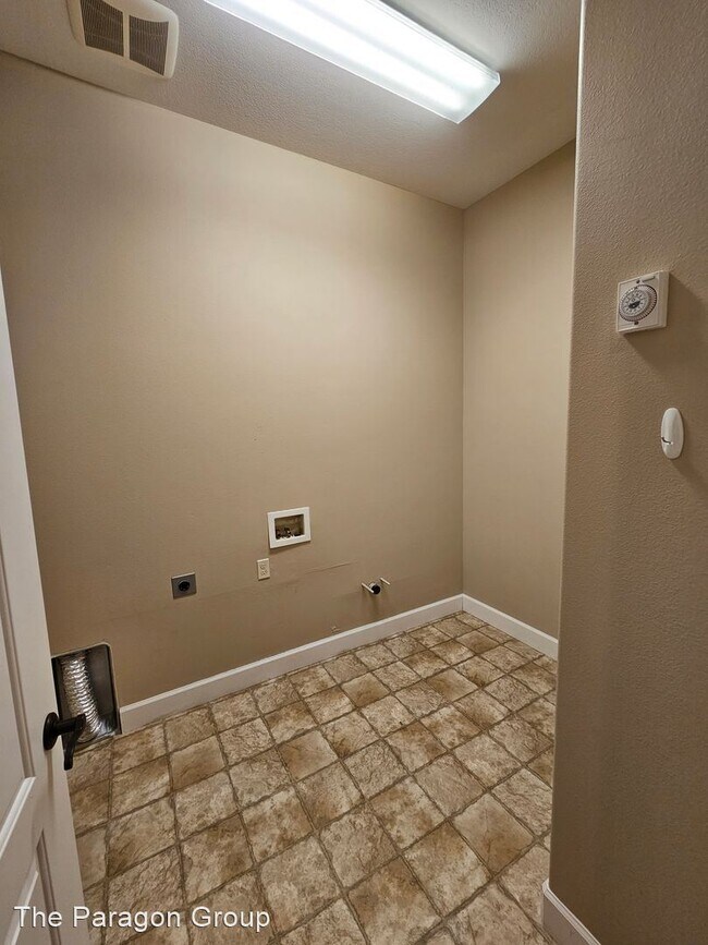 Foto del edificio - 3 br, 2.5 bath House - 2569 Lavender Court