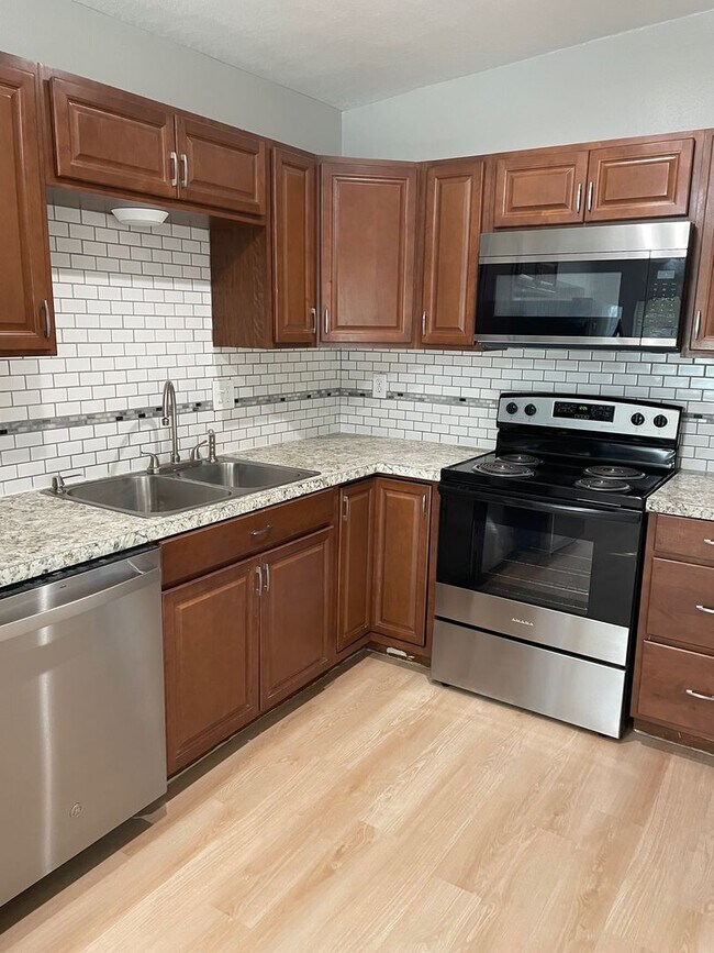 Foto del edificio - Winter Park 3 Bedroom 2 Bath Renovated!