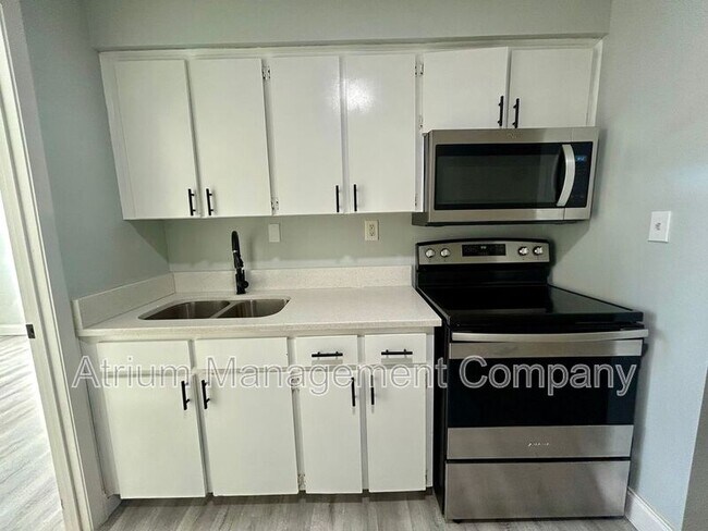 Foto del edificio - 5305 N Boulevard