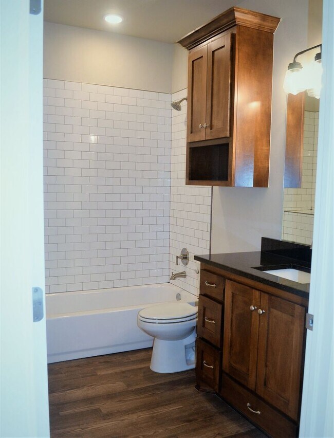 Foto del edificio - NEW HOMES FOR LEASE!!