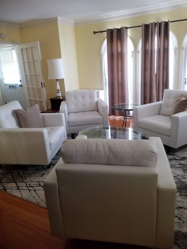 Living Room - 7542 189th St