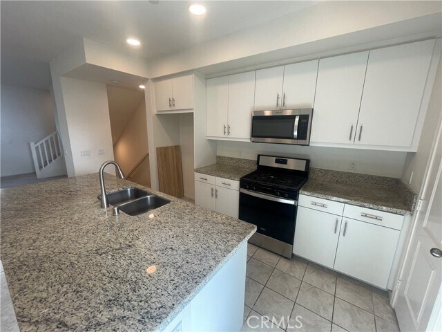 Foto del edificio - 7816 Paxton Pl