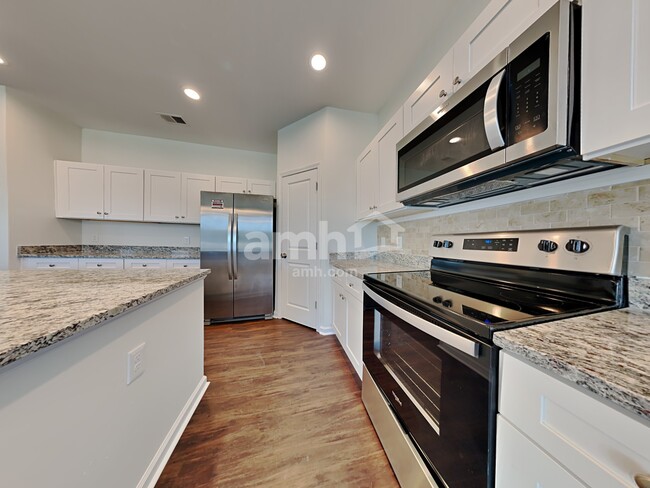 Building Photo - 103 Westover Dr