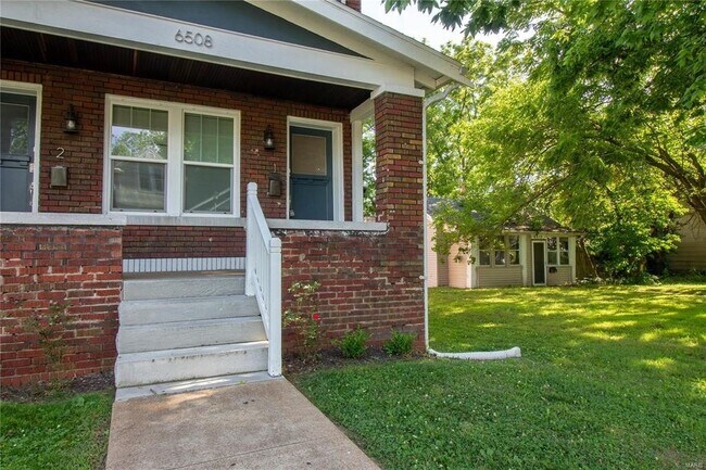 Foto del edificio - 6508 Chamberlain Ave