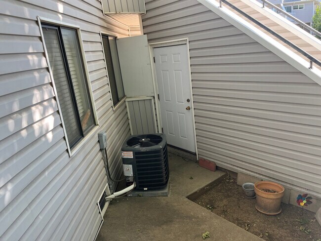 Photo - 8701 Huron St Apartment