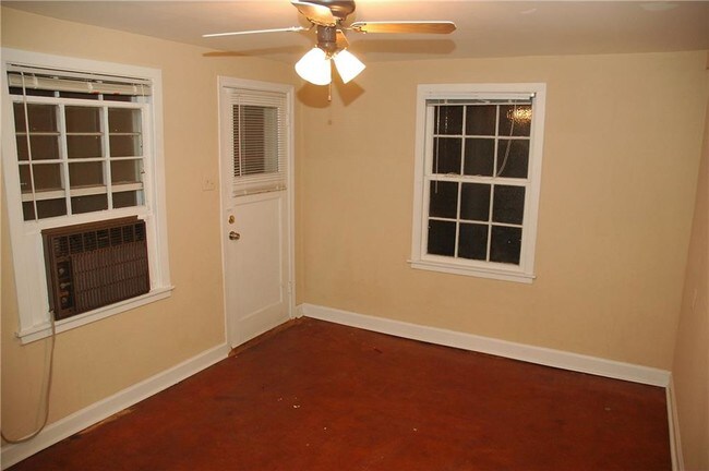 Building Photo - 4815 Red River St