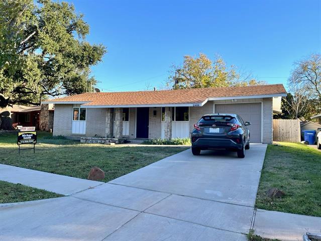 Building Photo - 2406 Lakeland Dr