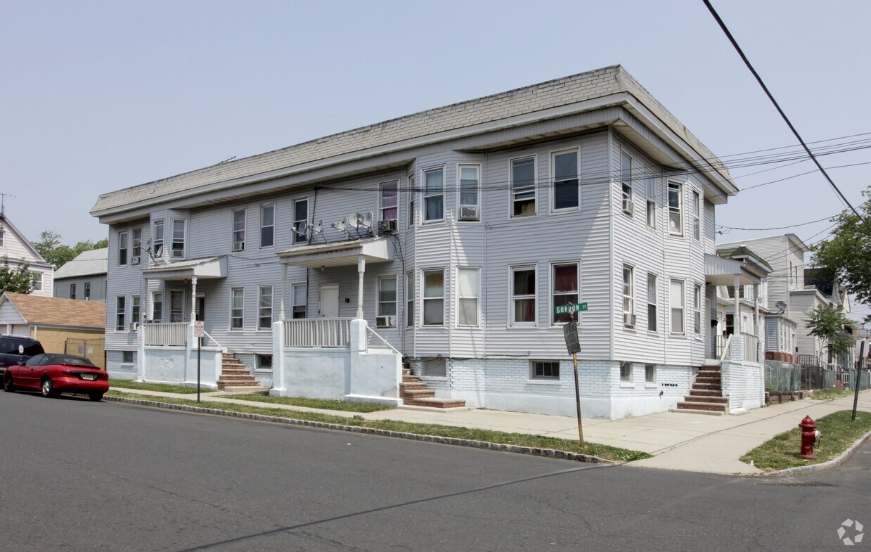 Foto principal - 207 Grant St