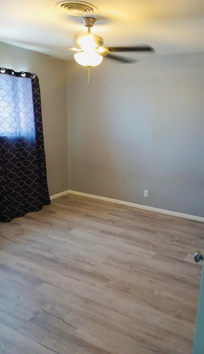 Building Photo - 2373 Oahu Ln