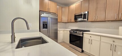 Building Photo - 432 S Maple Ave