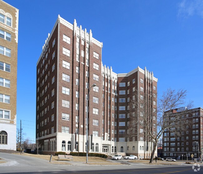 Clyde Manor Apartments Kansas City, MO