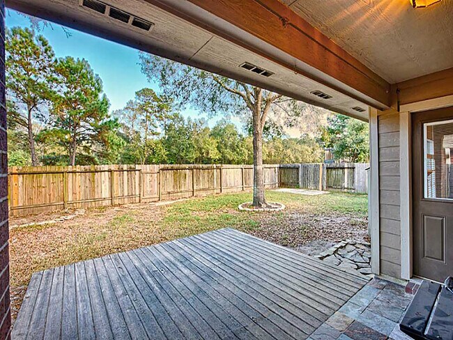 Building Photo - 2106 Ridgeway Park Dr