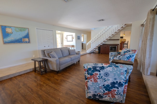 Photo - 12 Marlwood Ln House