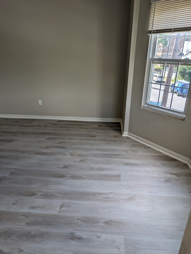 Master bedroom - 16 Dassing Ave