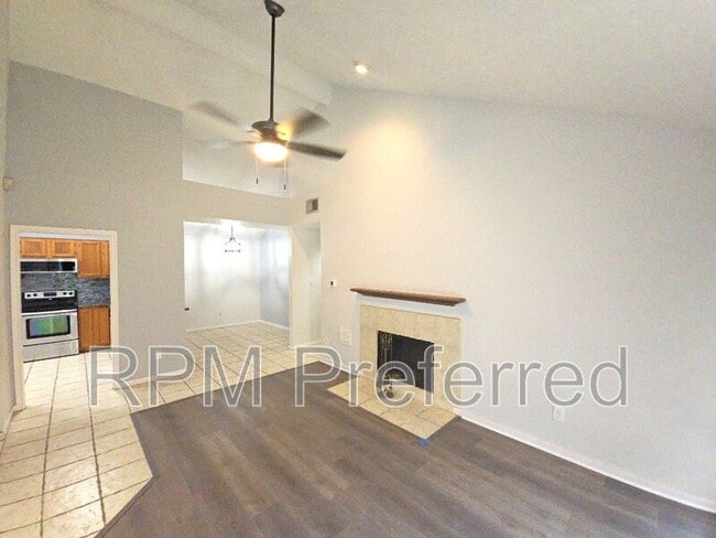 Building Photo - 8718 Roaring Point Dr