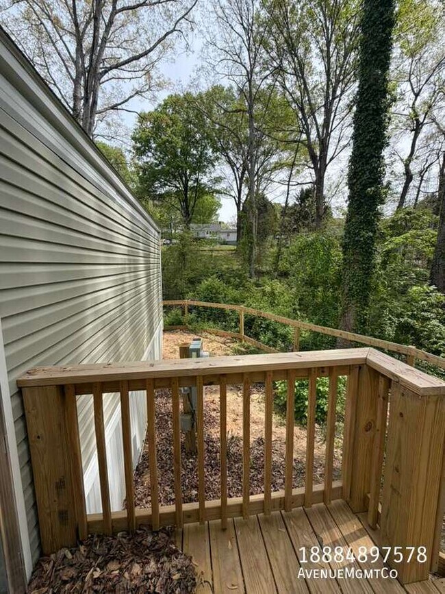 Foto del edificio - 512 10th St SW