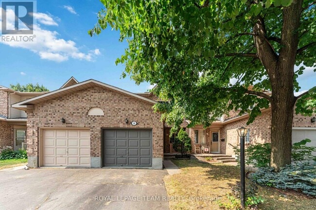 Building Photo - 18 Ravenscroft Ct