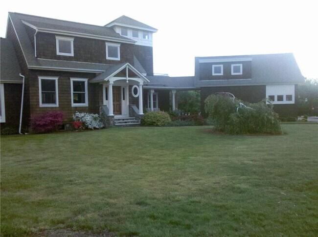 Building Photo - 15 Seabreeze Terrace