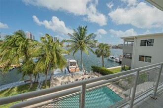 Building Photo - 468 Golden Isles Dr