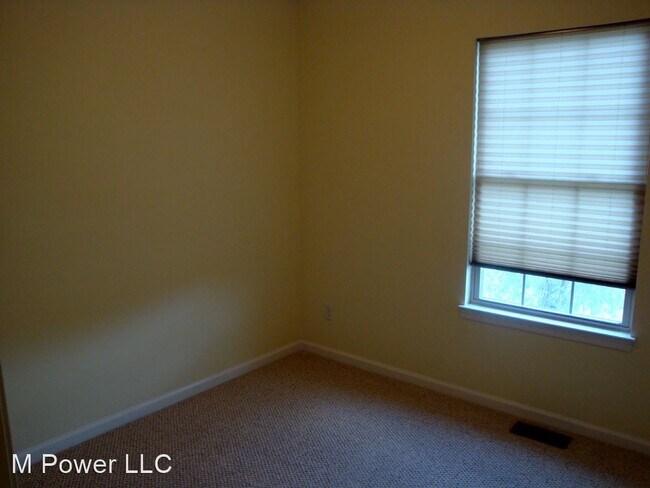 Building Photo - 3 br, 1.5 bath House - 153 Turner Ave.