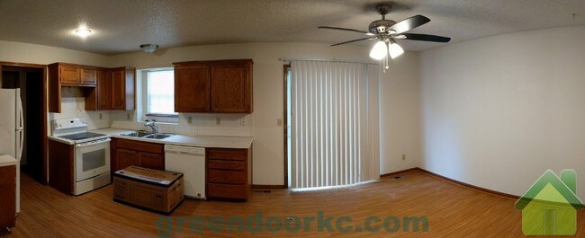 Building Photo - 532 Kenneth Ln