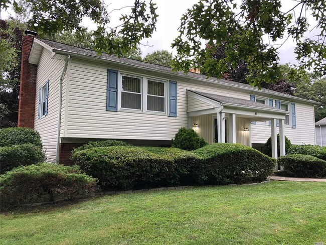 Building Photo - 41 Wedgewood Dr