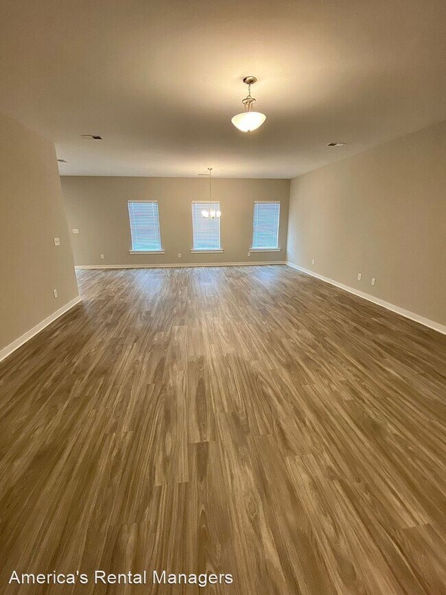 Foto del edificio - 3 br, 2 bath House - 334 Ballington Way