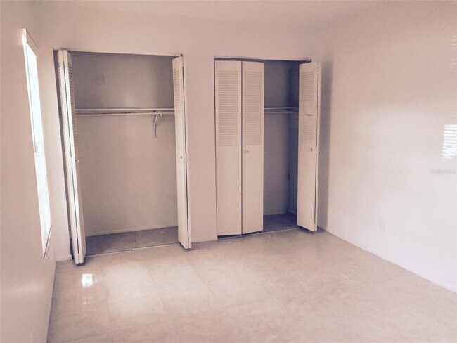 Building Photo - 176 Margie St