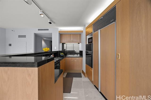 Foto del edificio - 1330 Ala Moana Blvd