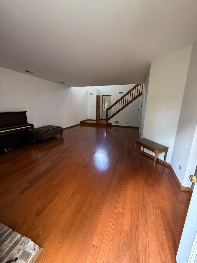 Building Photo - 4902 Turnberry Dr