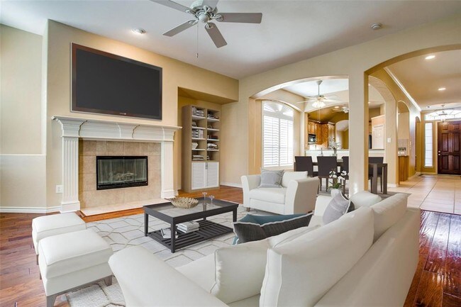 Building Photo - 360 Rio Bravo Dr