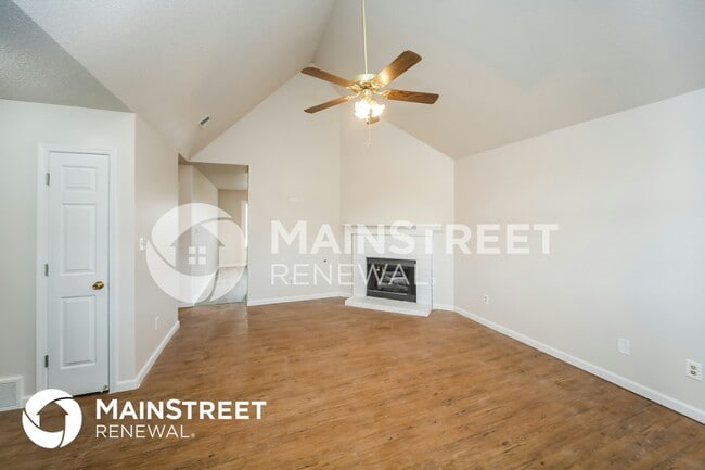 Building Photo - 7062 Foxhall Dr