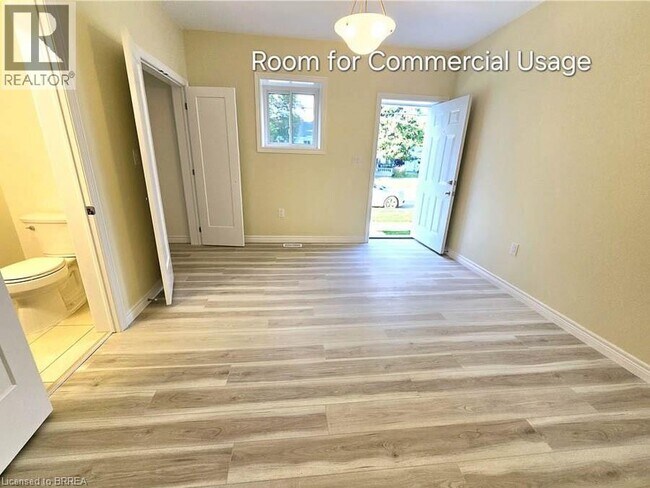 Building Photo - 289 Chatham St